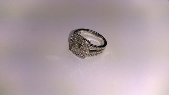 テーパーダイヤモンド指輪サイズ直し 安い料金事例